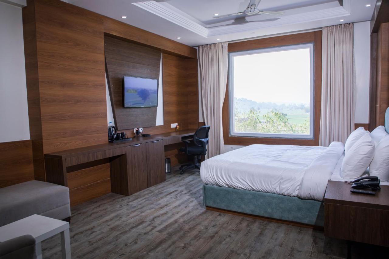 The Utopia Resort Sanchi Екстер'єр фото